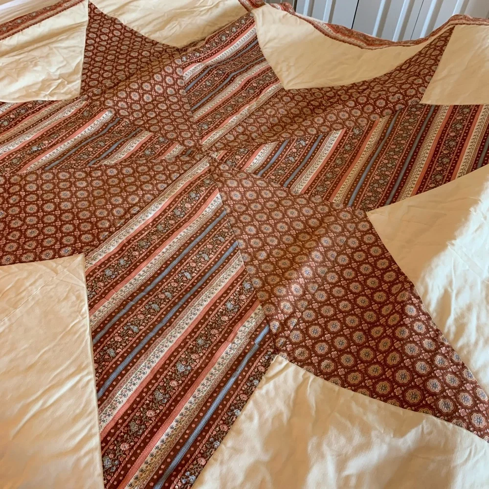 Geometric Star Pattern Tapestry in Brown and Cream